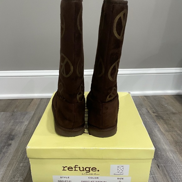 Refuge Peace Sign Suede Boots - Picture 2 of 5